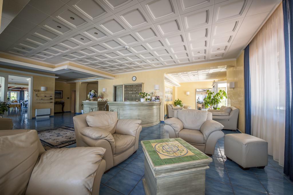 Hotel Murano ロッサーノ エクステリア 写真